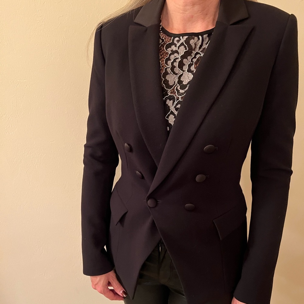 NWOT White House Black Market Blazer. Size 6.